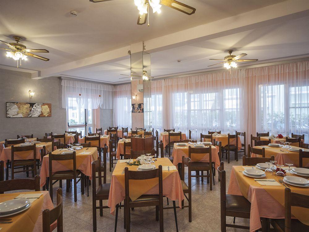 Hotel Alba Rimini Eksteriør billede