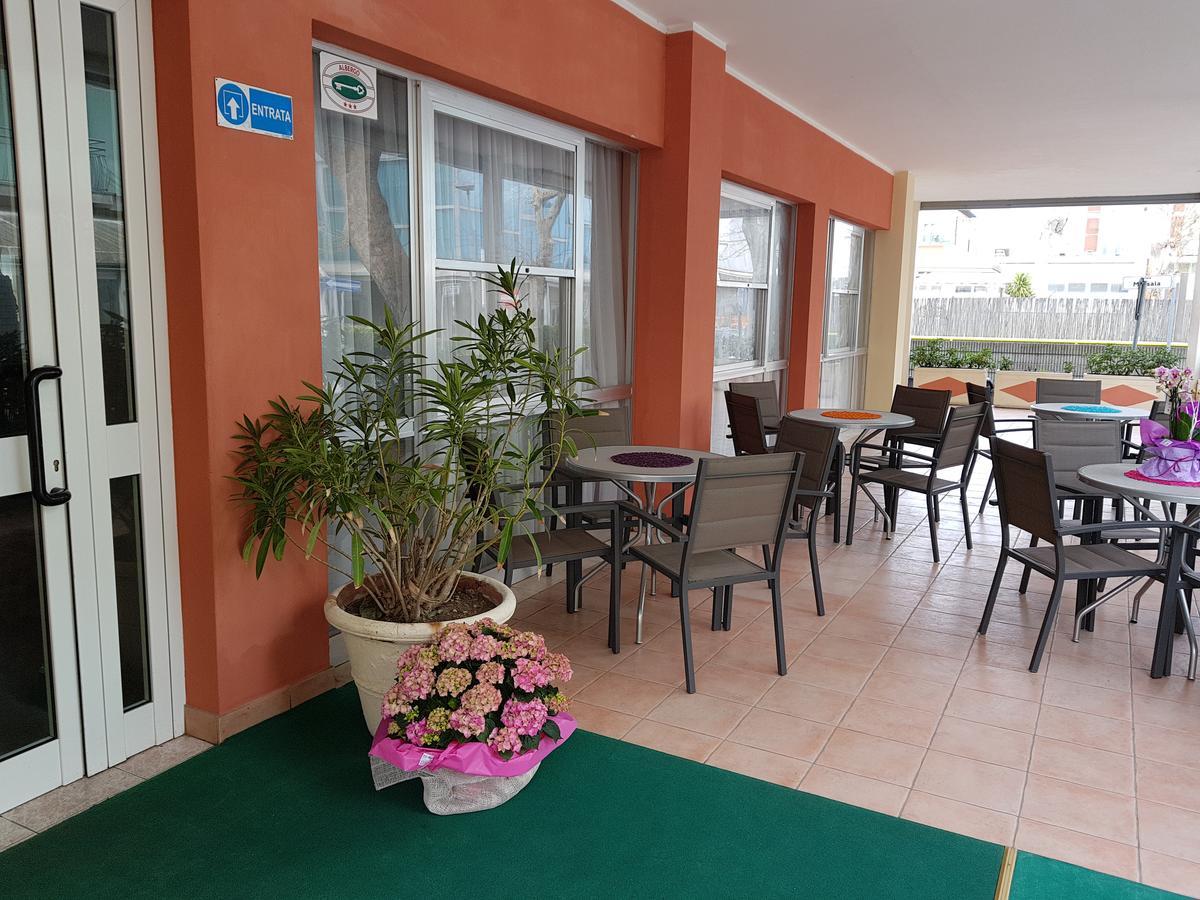 Hotel Alba Rimini Eksteriør billede