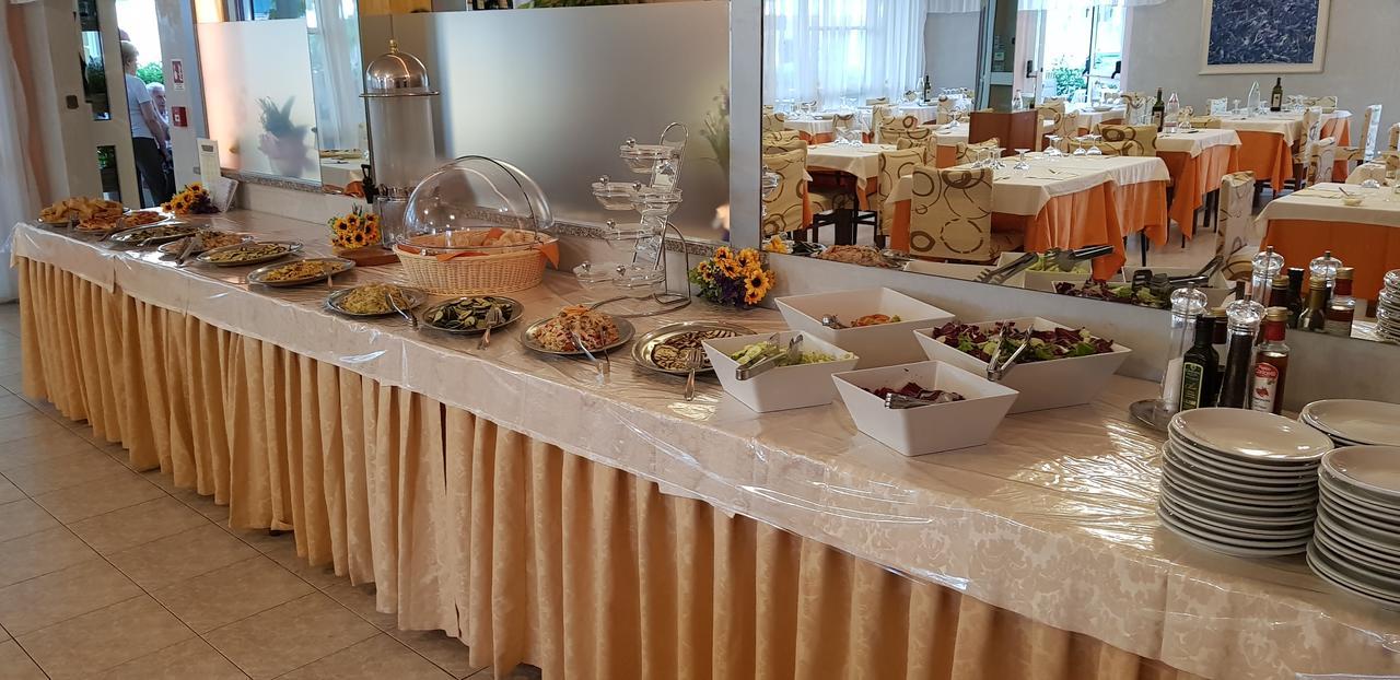 Hotel Alba Rimini Eksteriør billede